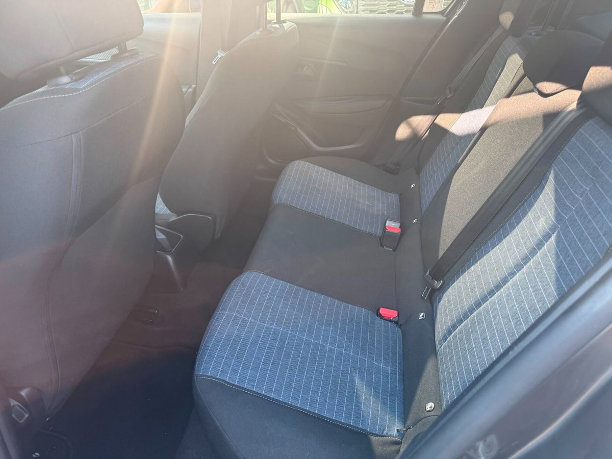Peugeot 208 PureTech 75 Stop&Start 5 porte Active (13)