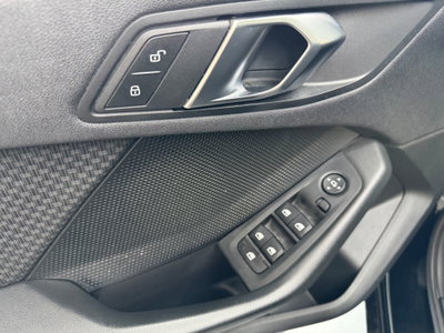 BMW Serie 1 116d 2.0 116CV cat 5 porte Attiva DPF (16)