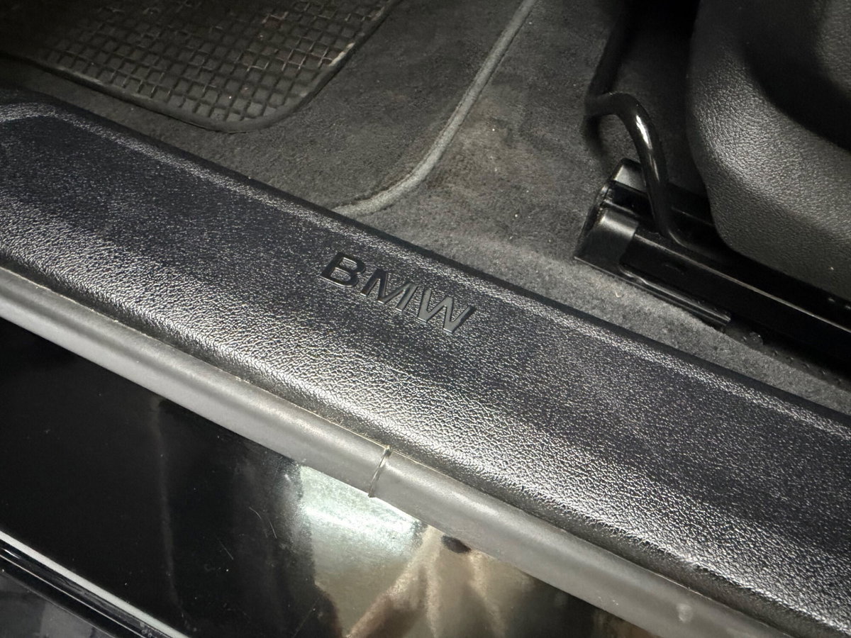 BMW Serie 1 116d 2.0 116CV cat 5 porte Attiva DPF (18)
