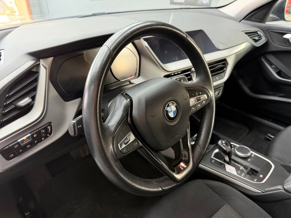 BMW Serie 1 116d 2.0 116CV cat 5 porte Attiva DPF (20)