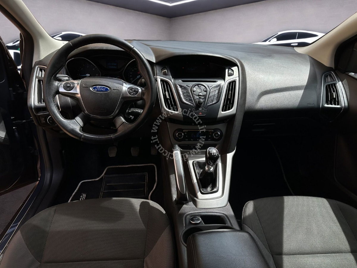 Ford Focus Station Wagon 1.6 TDCi 115 CV SW (8)