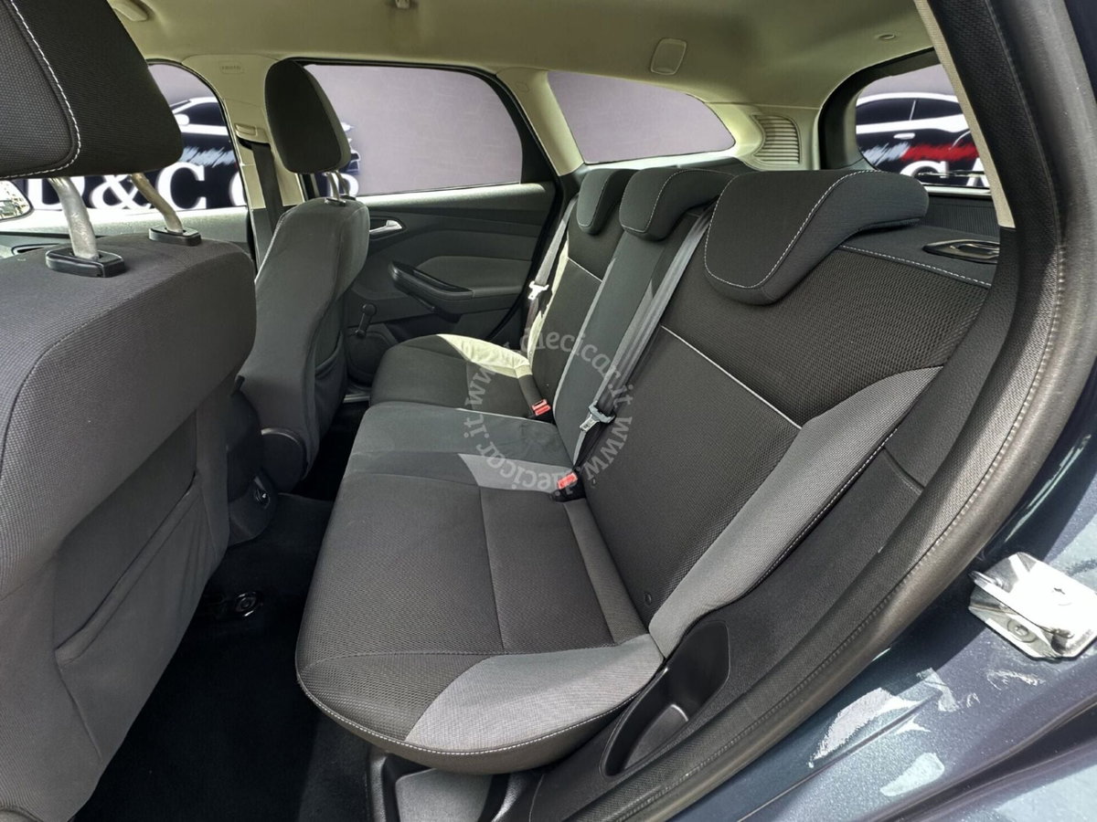 Ford Focus Station Wagon 1.6 TDCi 115 CV SW (9)
