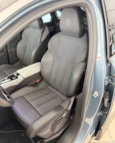 Peugeot 3008 1.2 hybrid GT Exclusive 145cv e-dcs6 (6)
