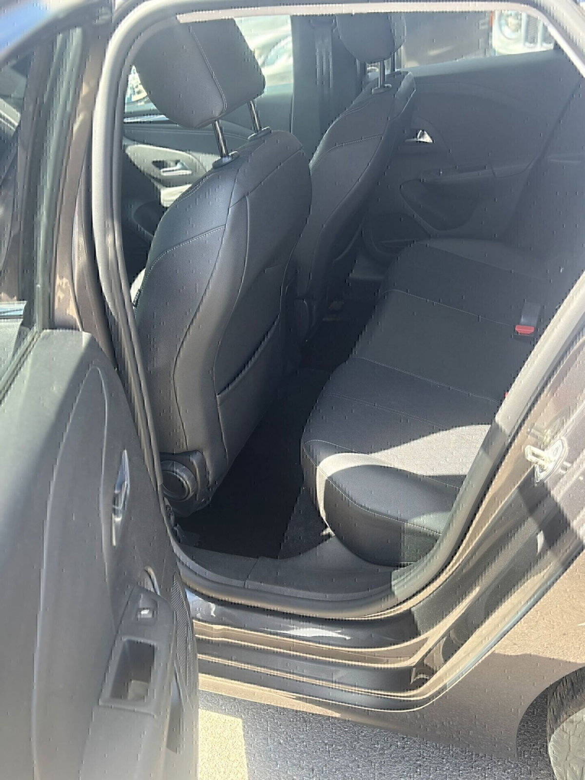 Opel Corsa 1.2 Elegance (18)