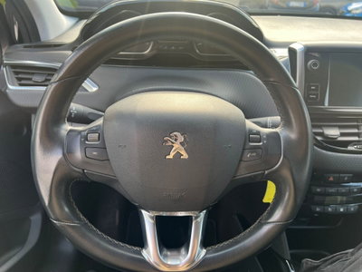 Peugeot 2008 120 EAT6 S&S Allure (9)