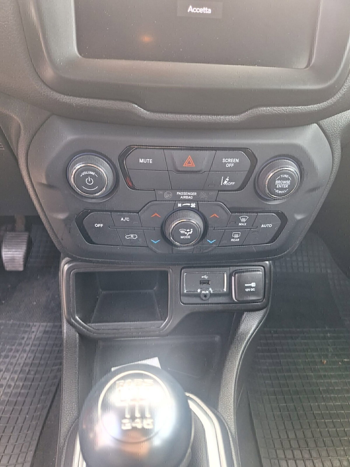 Jeep Renegade 1.6 Mjt 130 CV S (11)