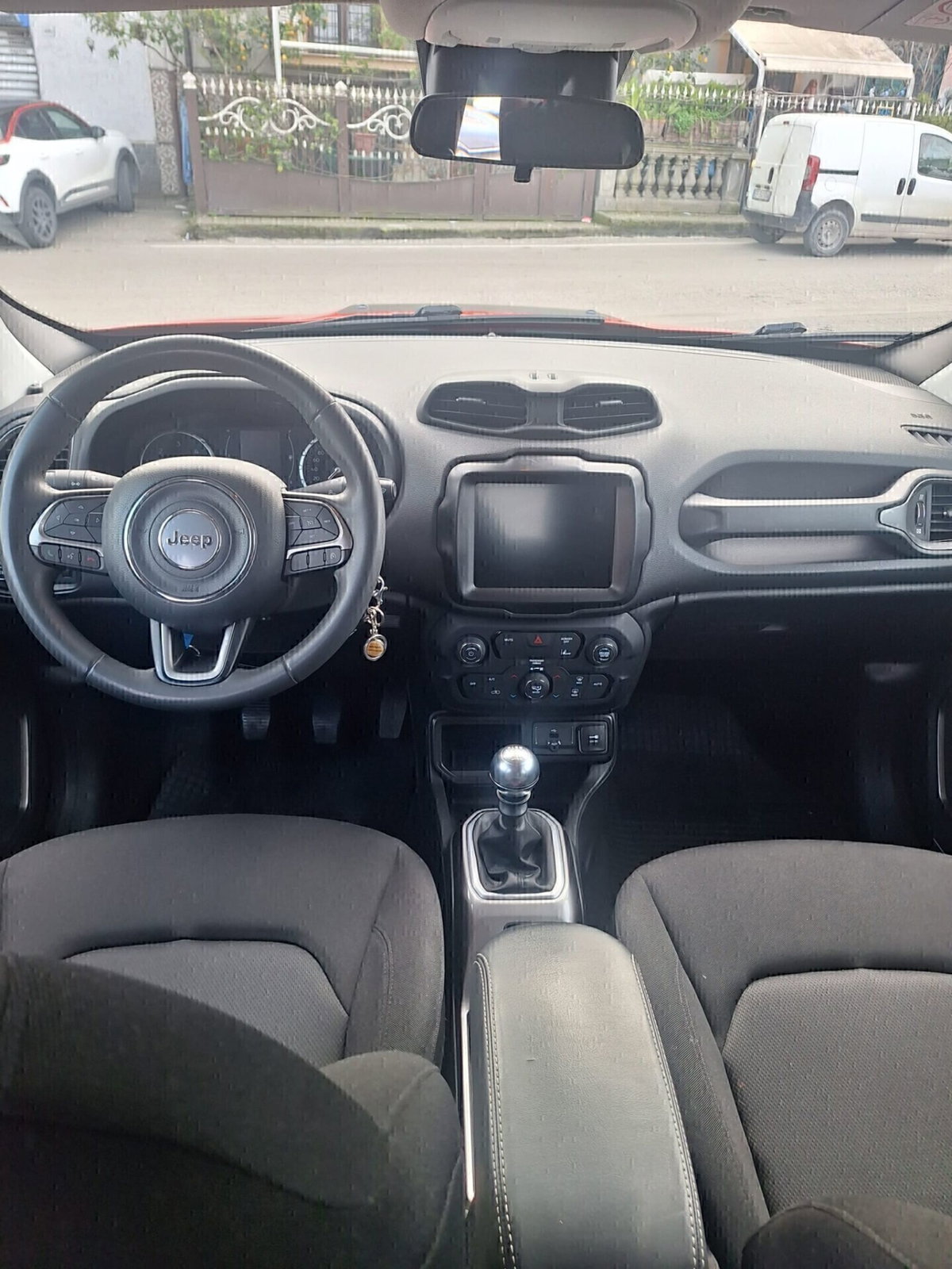 Jeep Renegade 1.6 Mjt 130 CV S (18)