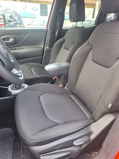 Jeep Renegade 1.6 Mjt 130 CV S (6)