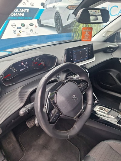 Peugeot 2008 BlueHDi 130 S&S EAT8 Allure Pack (7)