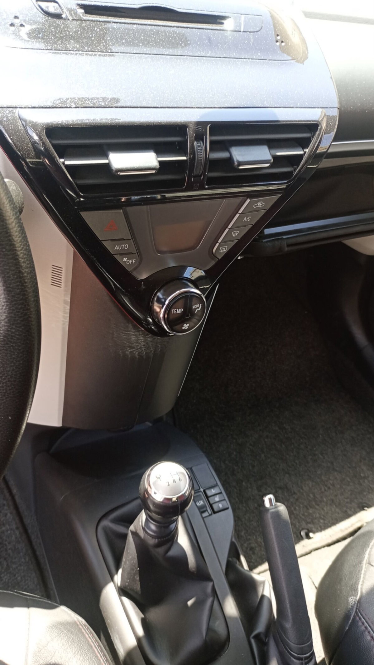 Toyota iQ 1.0 (9)