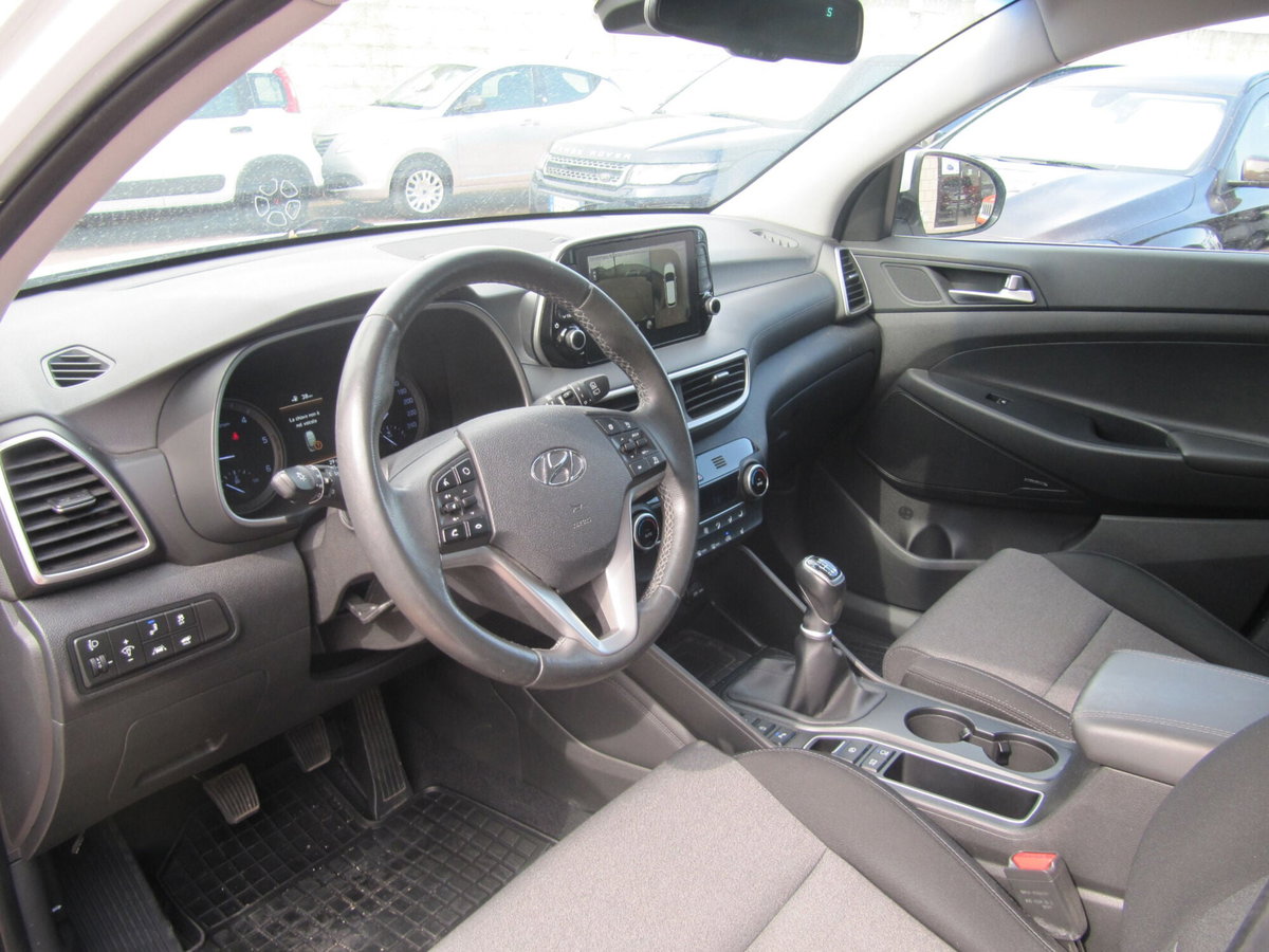 Hyundai Tucson 1.6 CRDi Exellence (14)