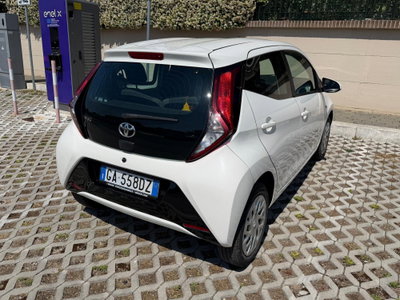 Toyota Aygo Connect 1.0 VVT-i 72 CV 5 porte x-cool (5)