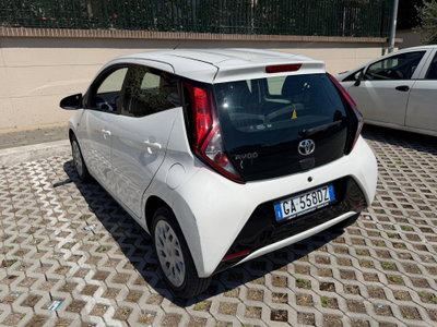 Toyota Aygo Connect 1.0 VVT-i 72 CV 5 porte x-cool (7)