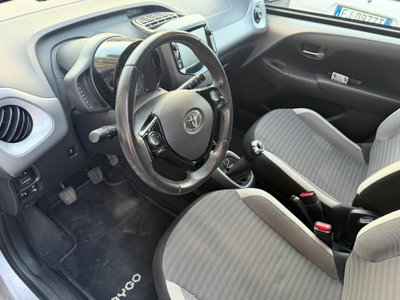 Toyota Aygo Connect 1.0 VVT-i 72 CV 5 porte x-play (10)