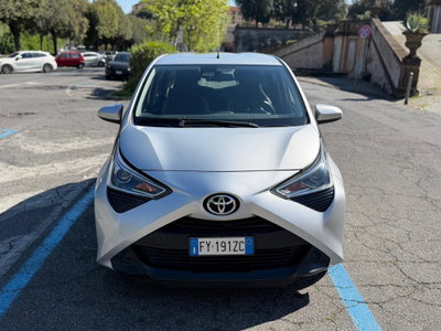 Toyota Aygo Connect 1.0 VVT-i 72 CV 5 porte x-play (2)