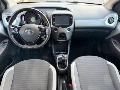 Toyota Aygo Connect 1.0 VVT-i 72 CV 5 porte x-play (8)