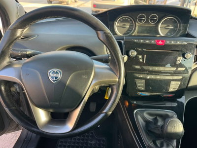 Lancia Ypsilon 1.3 MJT 16V 95 CV 5 porte S&S Platinum (7)