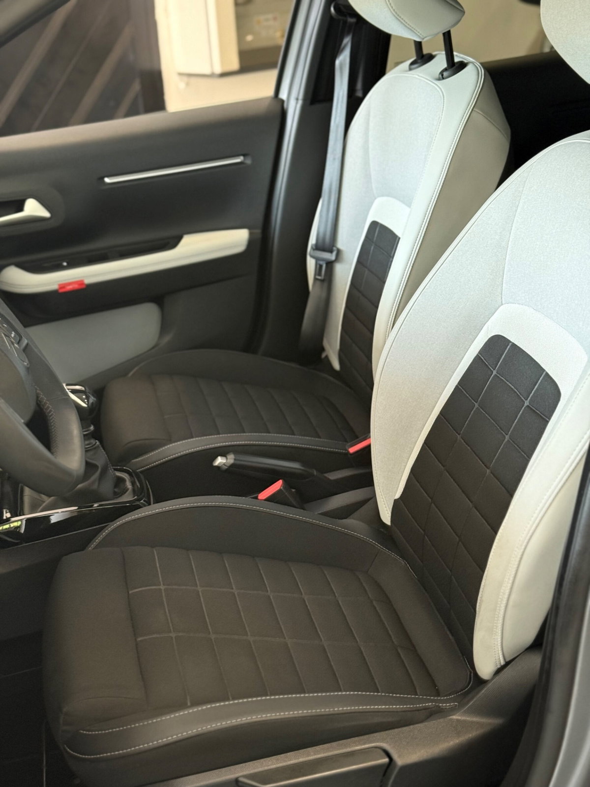 Citroen C3 1.2 puretech turbo Max 100cv s&s (8)