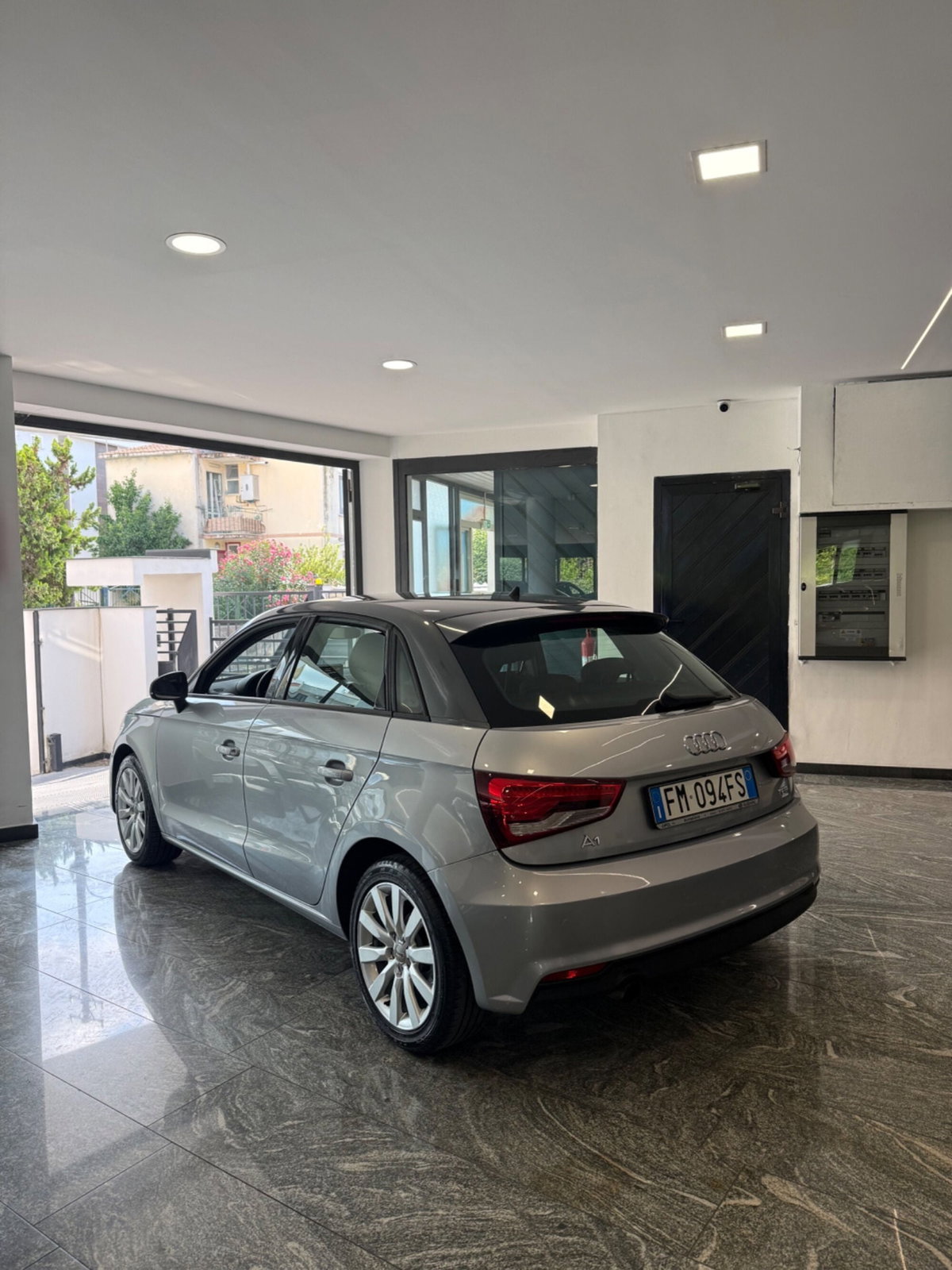 Audi A1 Sportback 1.0 82CV TFSI Design (6)
