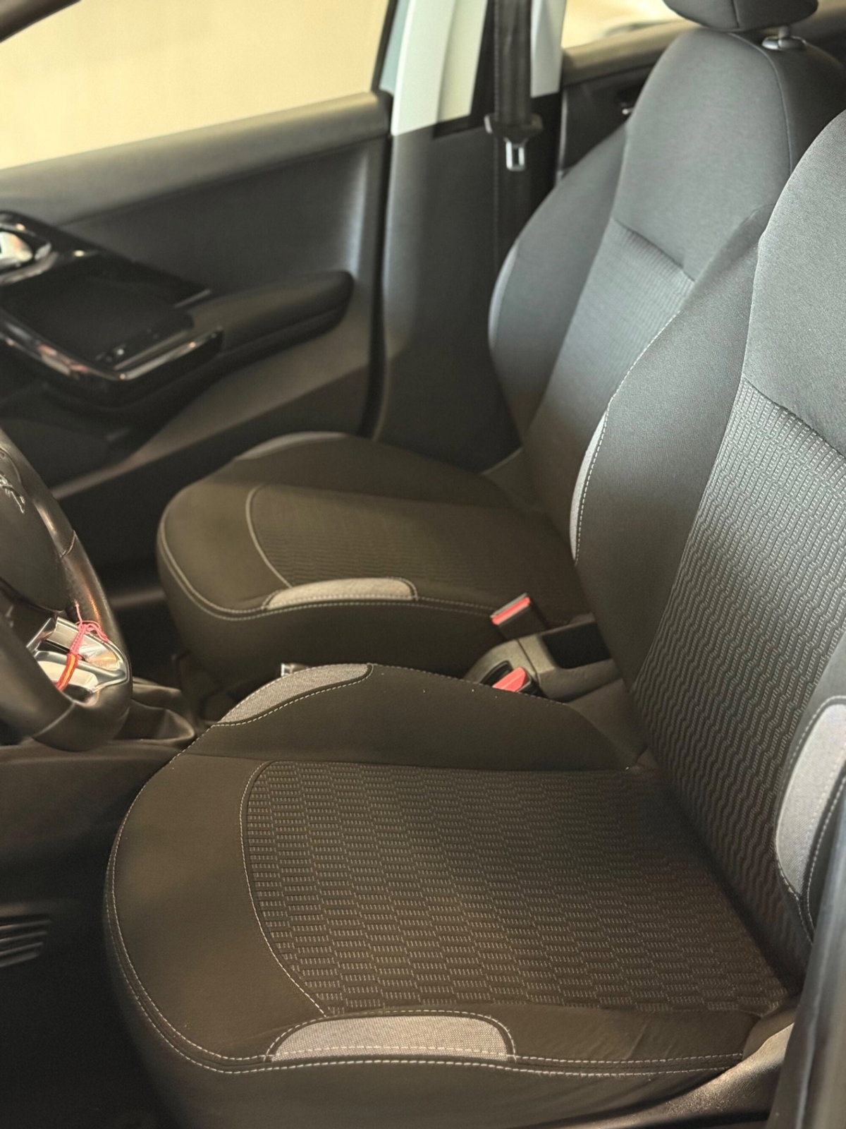 Peugeot 208 82 5 porte Active (8)
