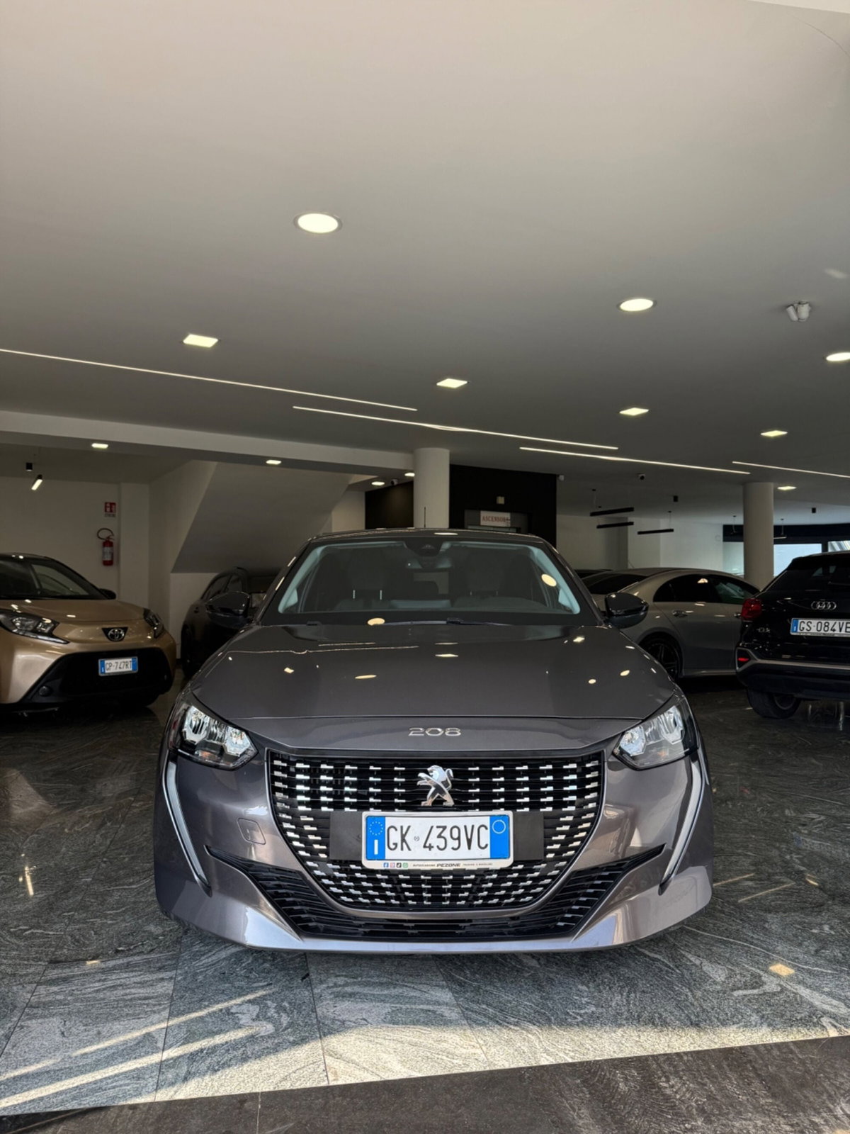 Peugeot 208 BlueHDi 100 Stop&Start 5 porte Allure (2)