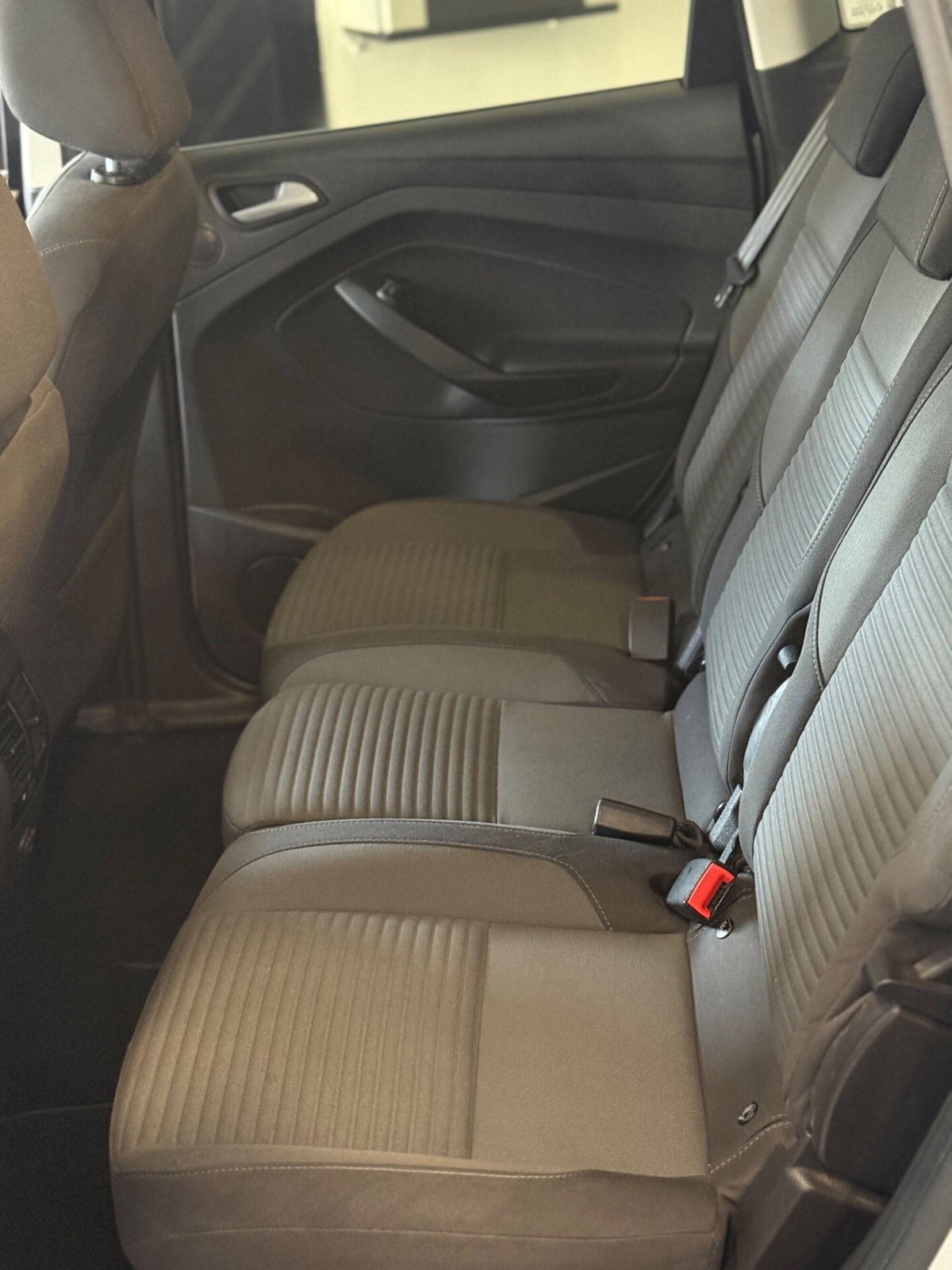 Ford C-Max 1.5 TDCi 95CV Start&Stop Business N1 (12)