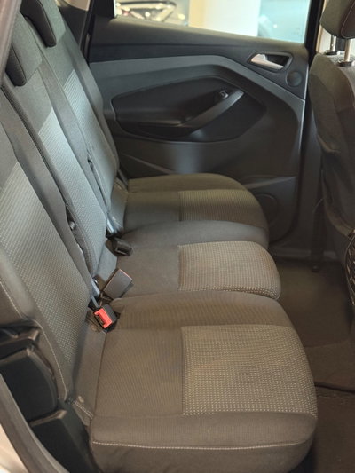 Ford C-Max 1.6 TDCi 95CV Titanium (11)