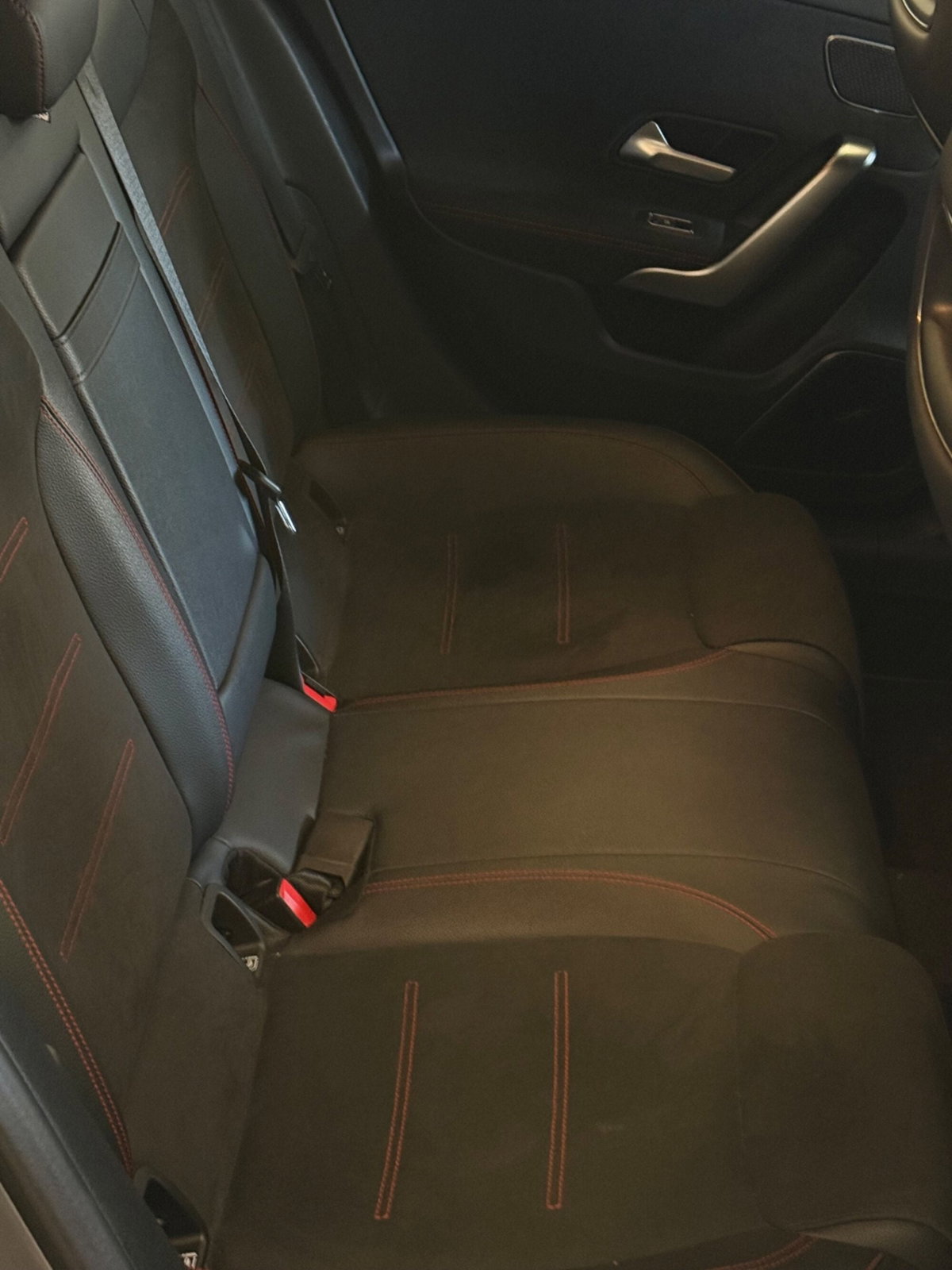 Mercedes-Benz Classe A 35 AMG 4Matic (10)