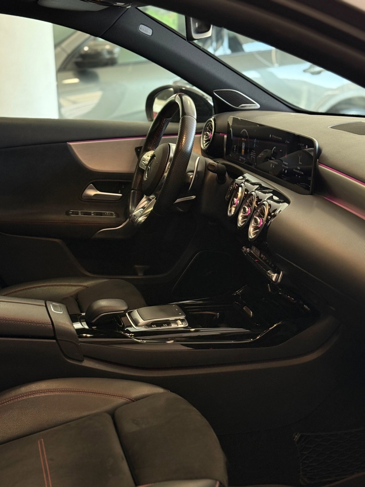 Mercedes-Benz Classe A 35 AMG 4Matic (12)
