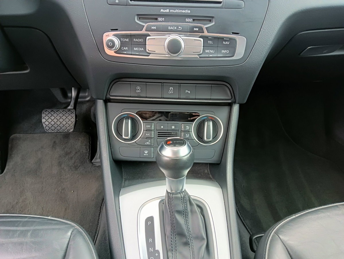 Audi Q3 2.0 TDI 150 CV S tronic S line Edition (11)