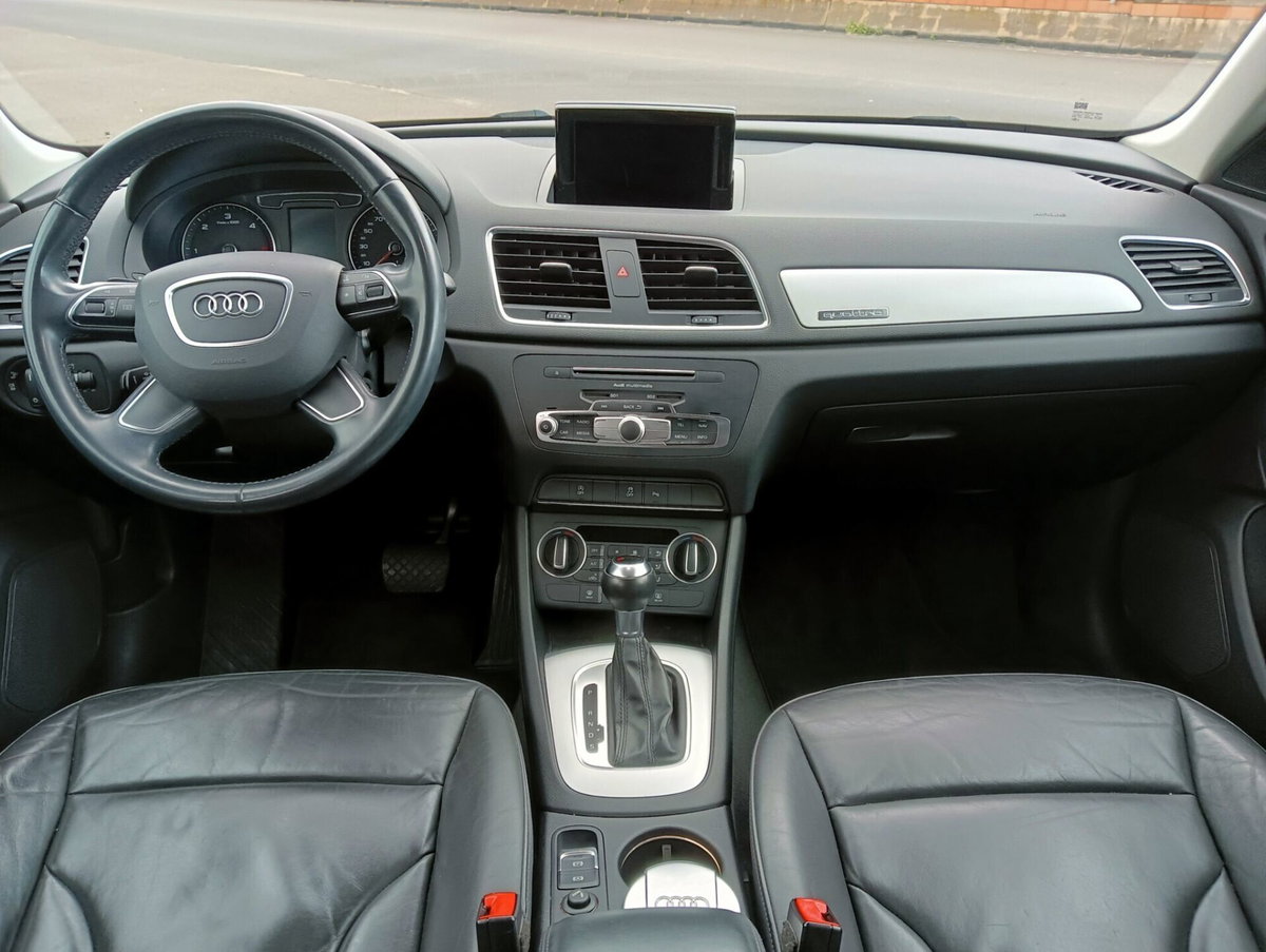Audi Q3 2.0 TDI 150 CV S tronic S line Edition (12)
