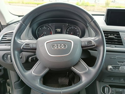 Audi Q3 2.0 TDI 150 CV S tronic S line Edition (9)