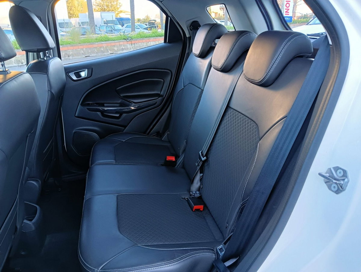 Ford EcoSport 1.5 TDCi 95 CV Titanium (13)