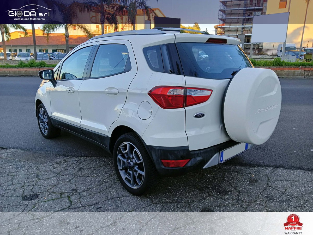 Ford EcoSport 1.5 TDCi 95 CV Titanium (6)
