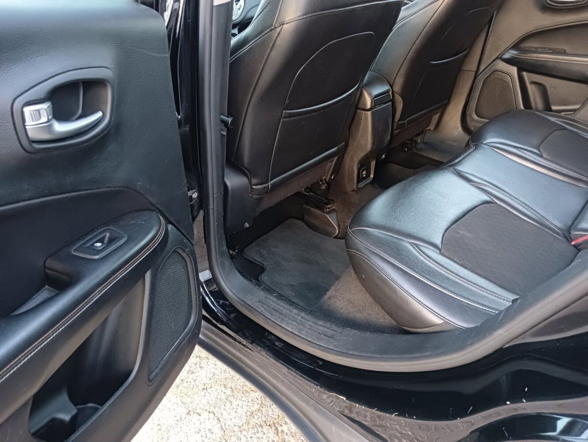 Jeep Compass 1.6 Multijet II 2WD Limited (12)