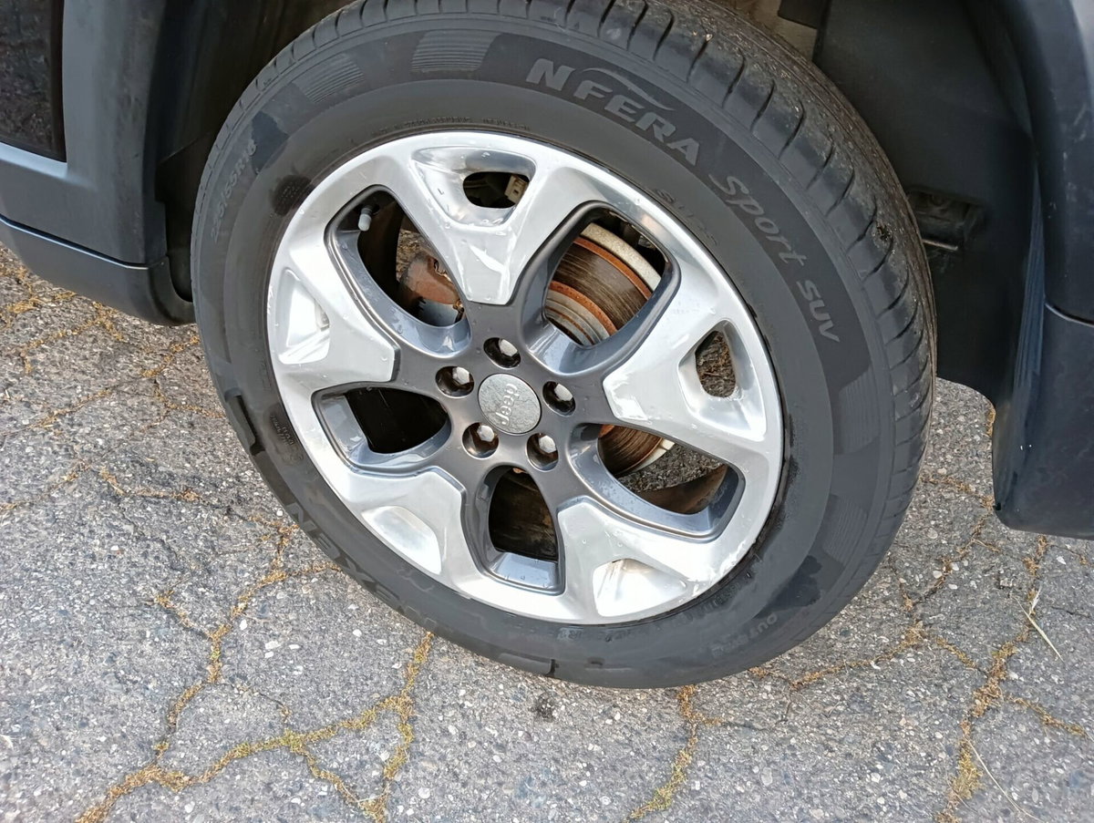 Jeep Compass 1.6 Multijet II 2WD Limited (15)