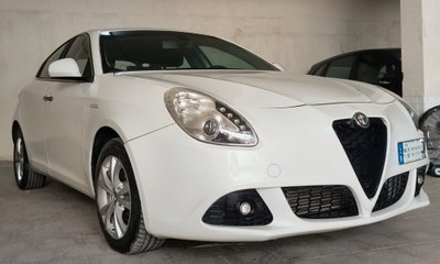 Alfa Romeo Giulietta 1.6 JTDm-2 Distinctive (2)