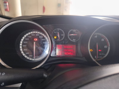 Alfa Romeo Giulietta 1.6 JTDm-2 Distinctive (9)