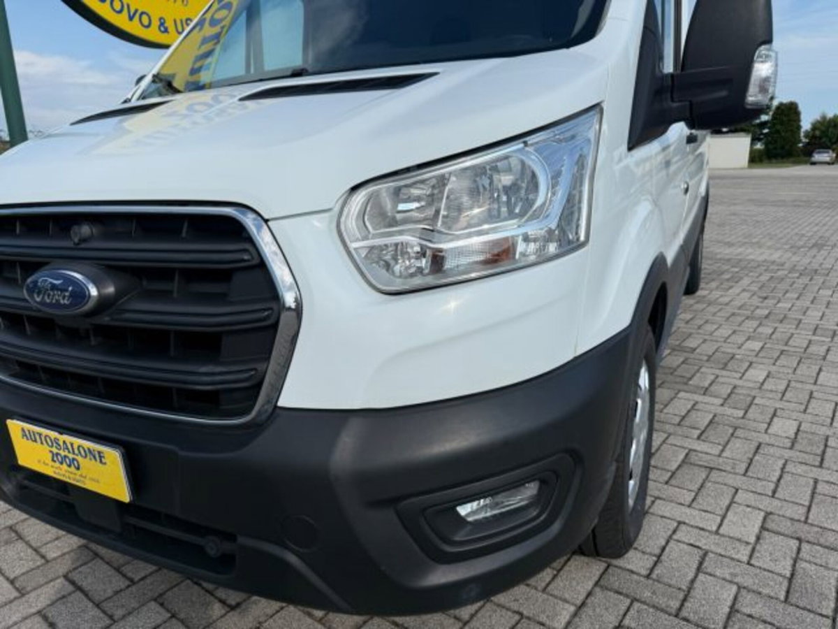 Ford Transit Furgone 350 2.0TDCi EcoBlue MHEV 130CV PL-TM Furgone Titan. (11)