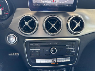 Mercedes-Benz GLA SUV 200 d Automatic Premium (12)