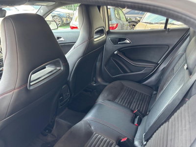 Mercedes-Benz GLA SUV 200 d Automatic Premium (16)