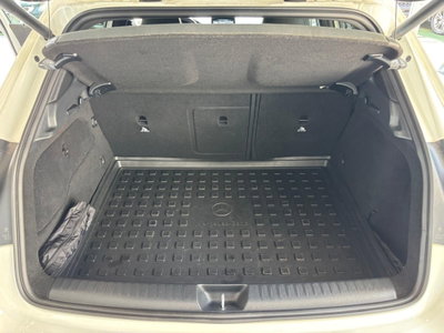 Mercedes-Benz GLA SUV 200 d Automatic Premium (17)