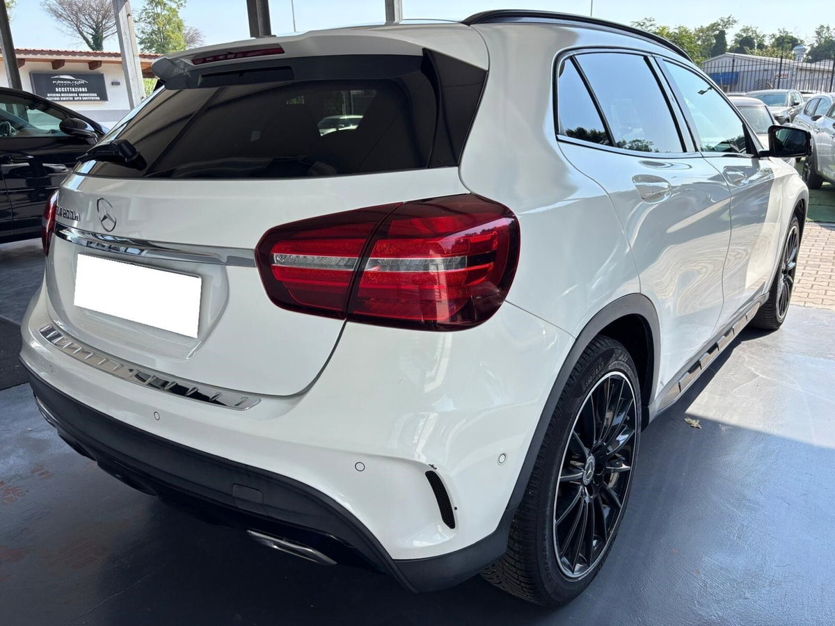 Mercedes-Benz GLA SUV 200 d Automatic Premium (7)