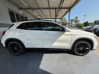 Mercedes-Benz GLA SUV 200 d Automatic Premium (8)