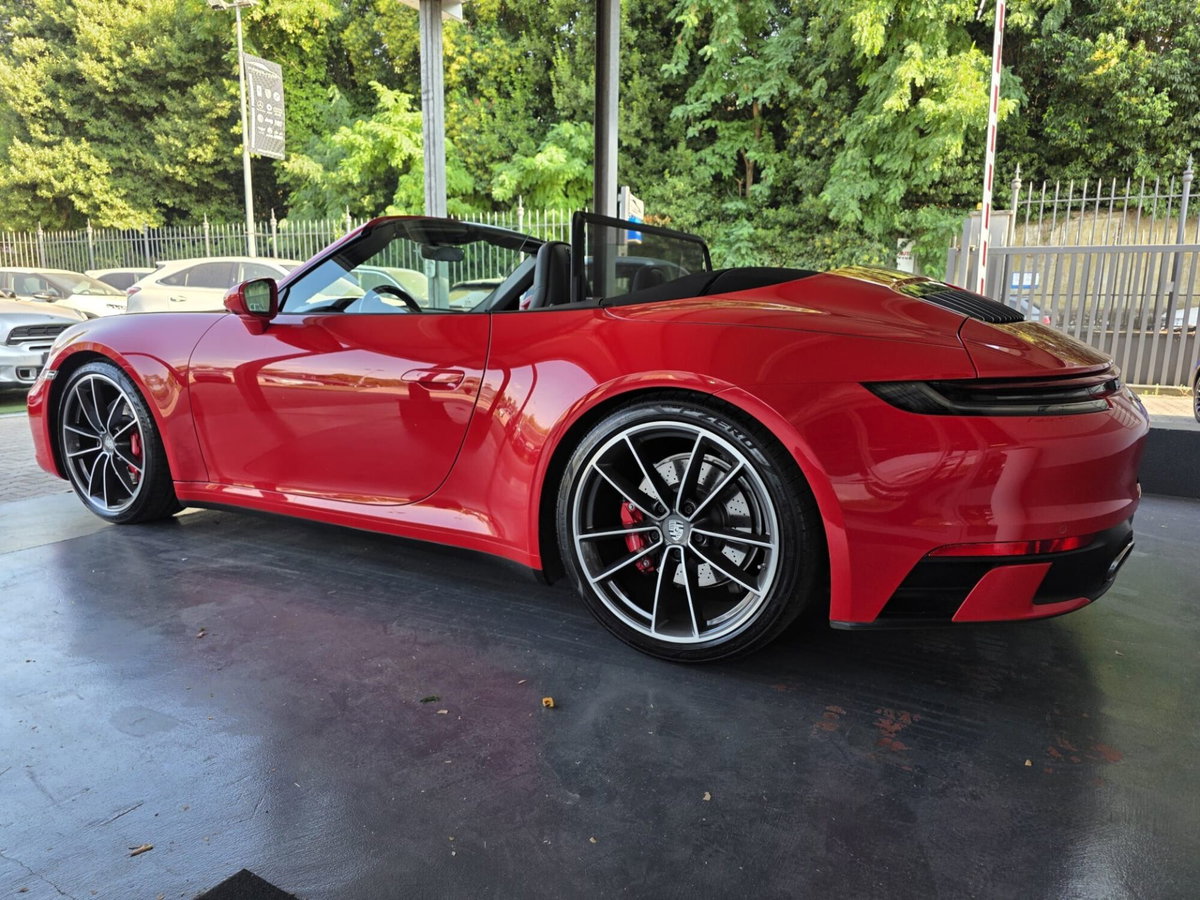 Porsche 911 Cabrio Cabrio 3.0 Carrera 4S (5)