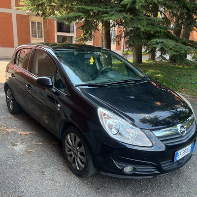 Opel Corsa 1.2 5 porte Cosmo (3)