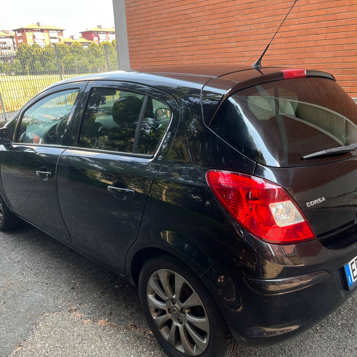 Opel Corsa 1.2 5 porte Cosmo (6)