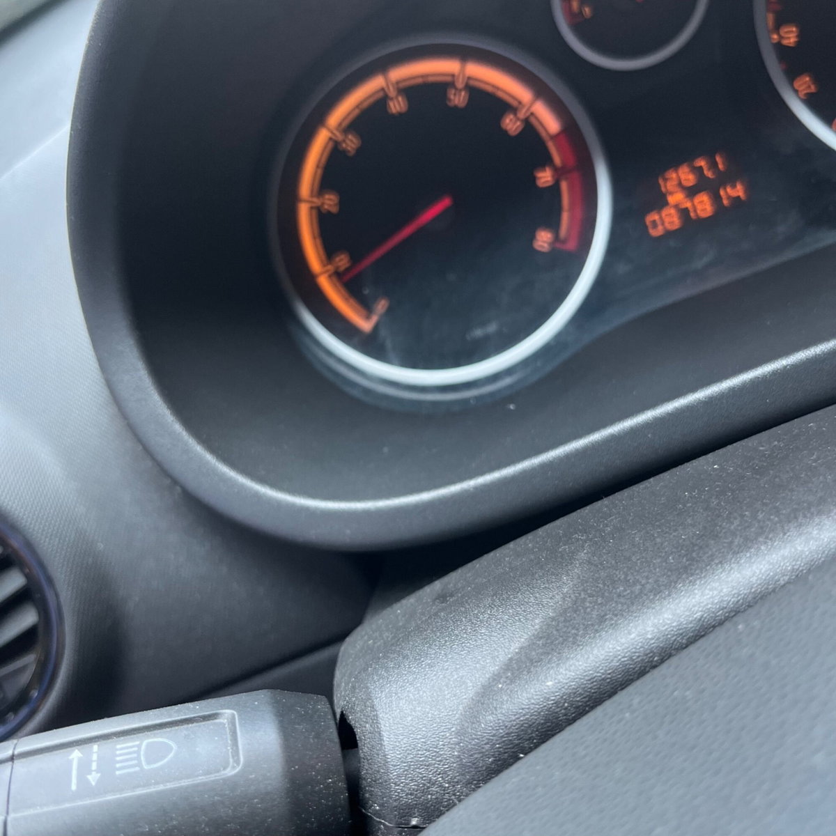 Opel Corsa 1.2 5 porte Cosmo (8)