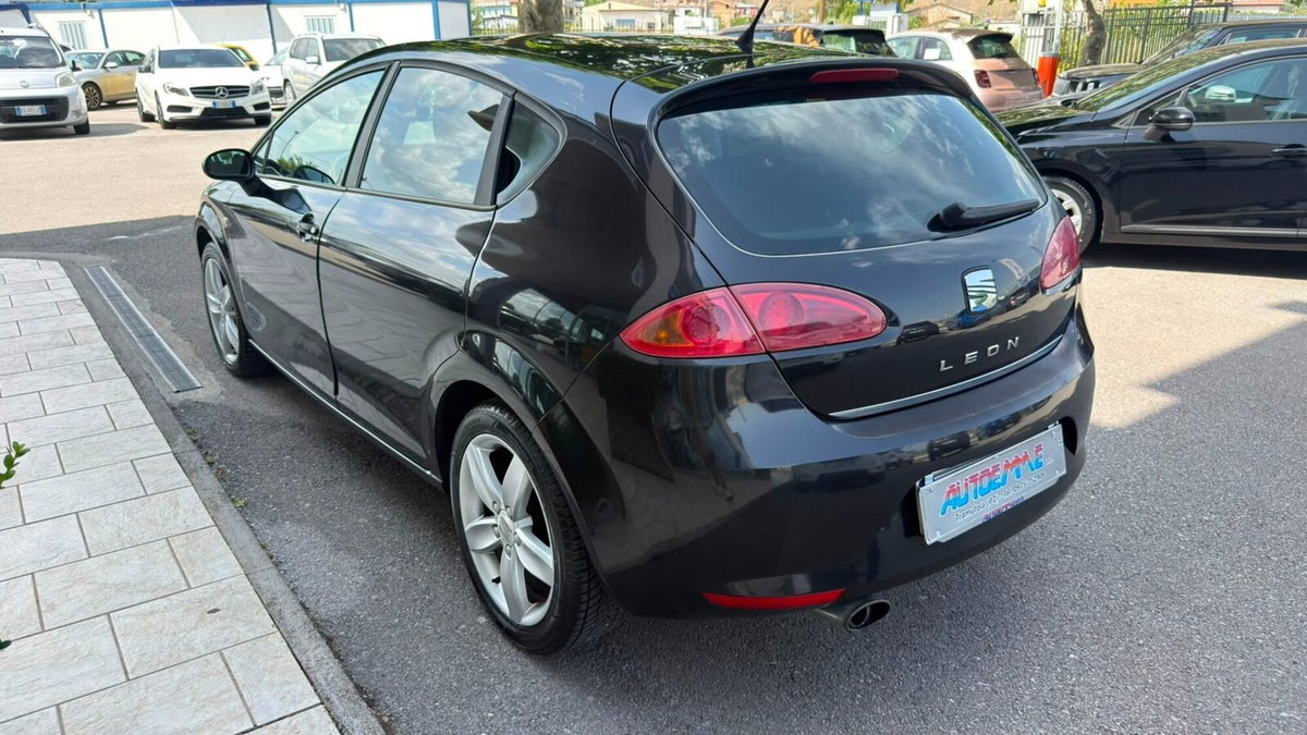 SEAT Leon 1.9 TDI Reference (4)
