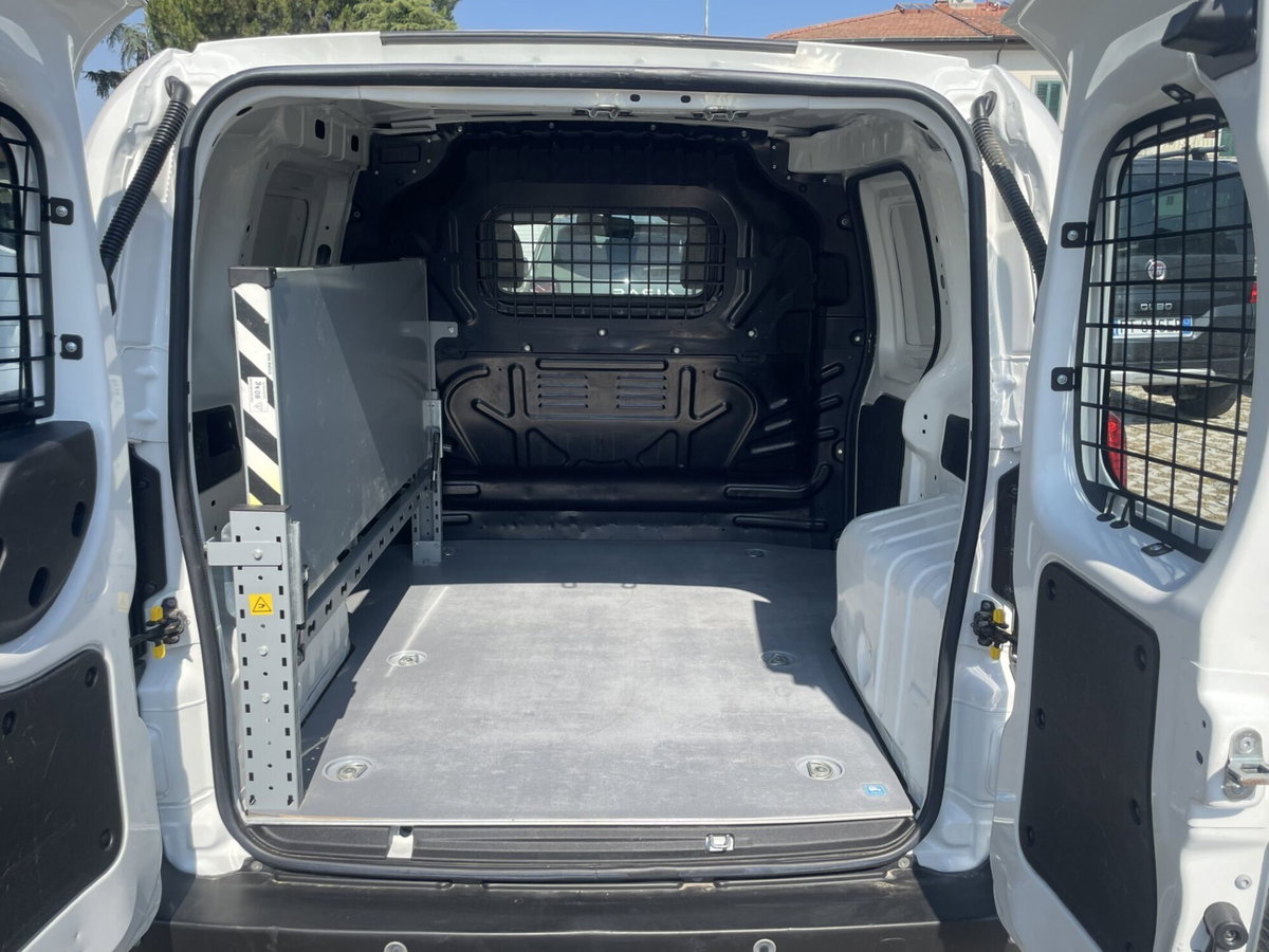 Fiat Fiorino 1.3 MJT 80CV Combinato (14)